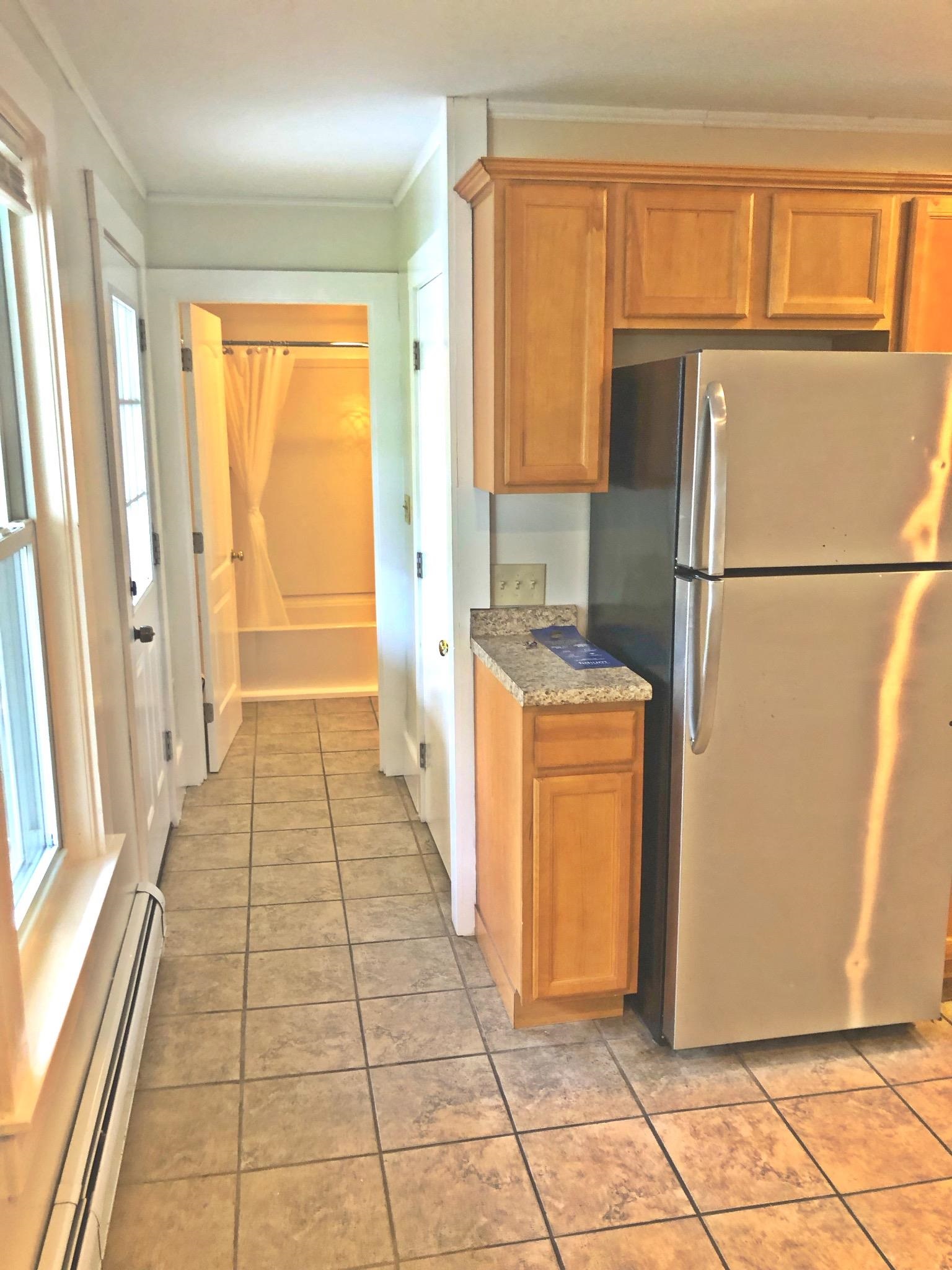 84 Carpenter Street Keene, NH 03431 - Photo 8 of 23