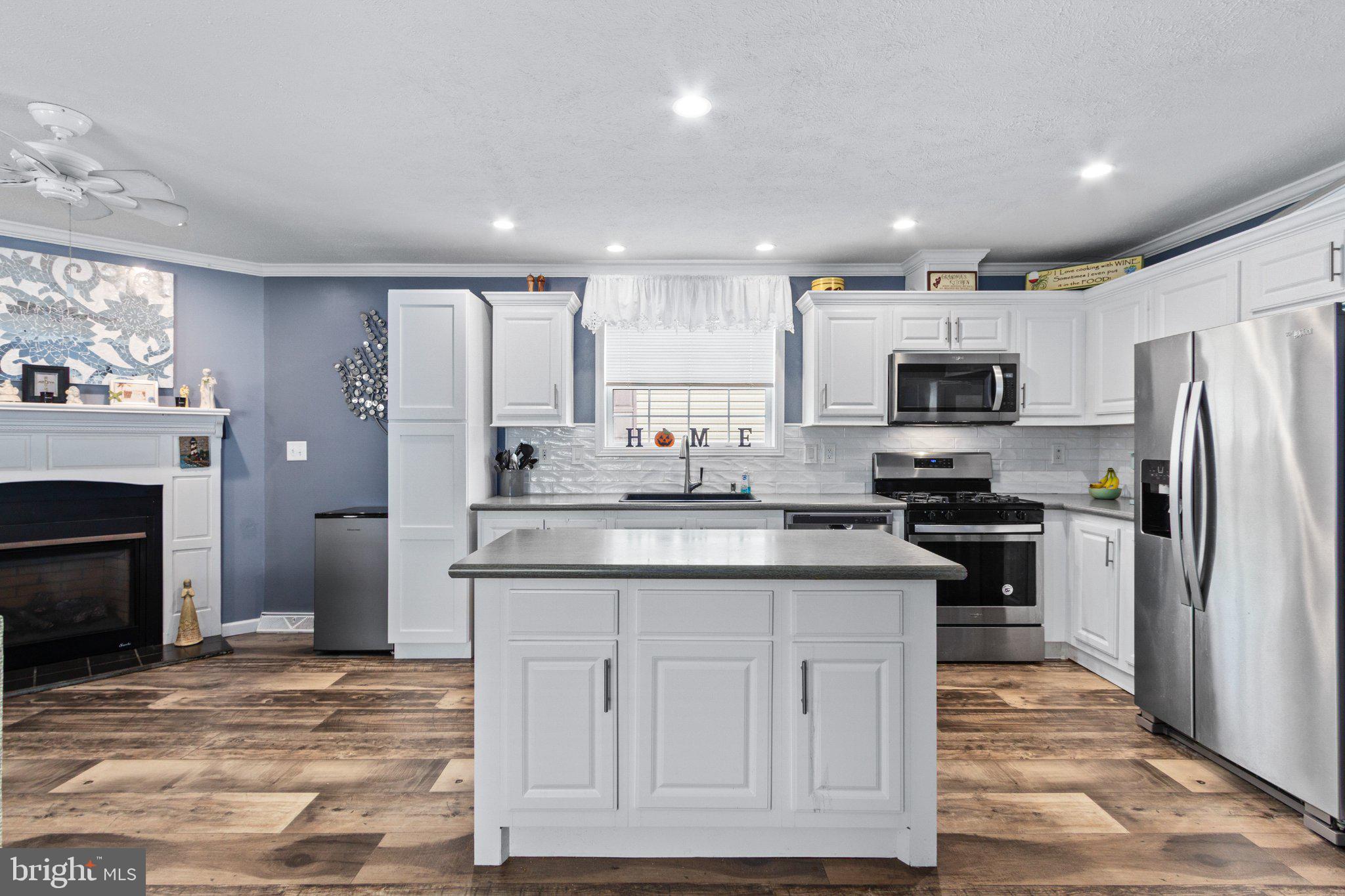 72 Priest Boulevard Rio Grande, NJ 08242 - Photo 4 of 33 Gallery Image 4