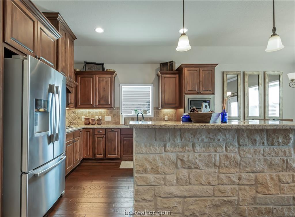 8301 Raintree Drive College Station, TX 77845 - Photo 6 of 15