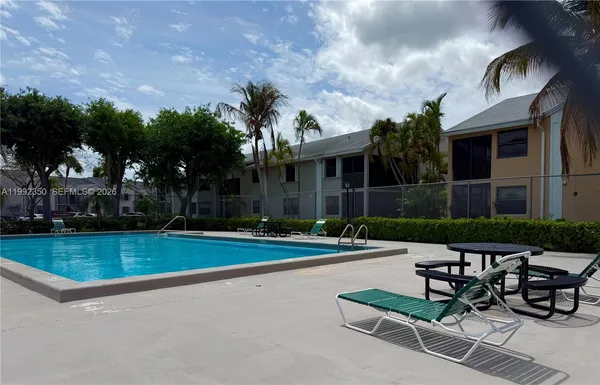 $1,900 | 800 Independence Drive, Unit 800I, Homestead, FL 33034