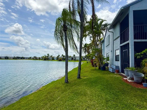 $1,900 | 800 Independence Drive, Unit 800I, Homestead, FL 33034