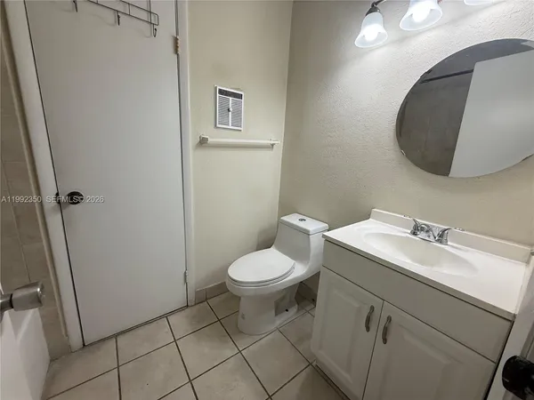 $1,900 | 800 Independence Drive, Unit 800I, Homestead, FL 33034