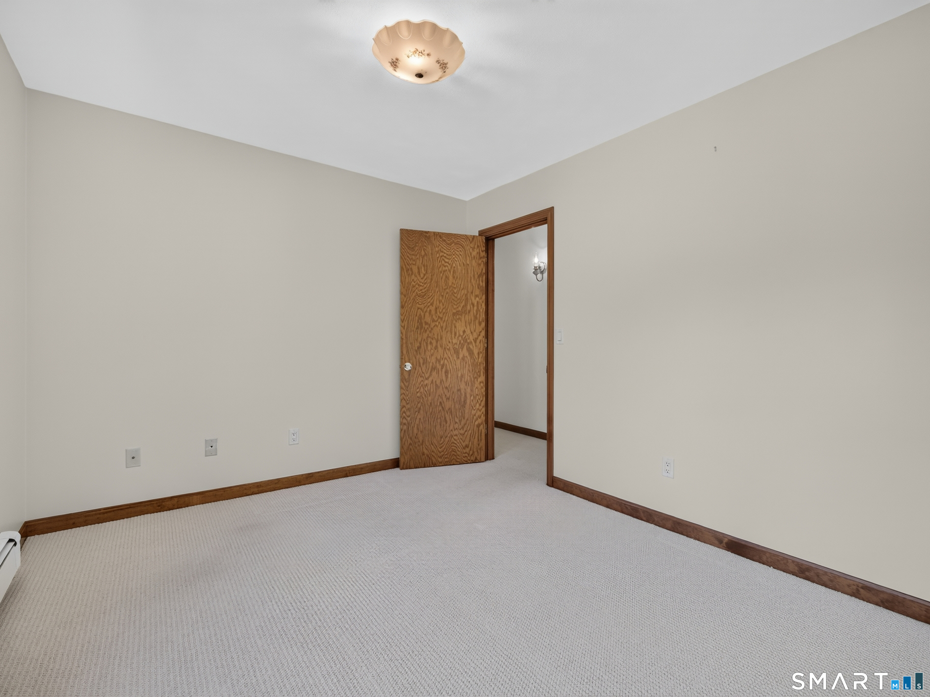 475 Meridian St Extension Groton, CT 06340 - Photo 22 of 40