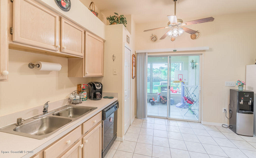 501 Ulm Road Northwest Palm Bay, FL 32907 - Photo 11 of 32 Kitchen