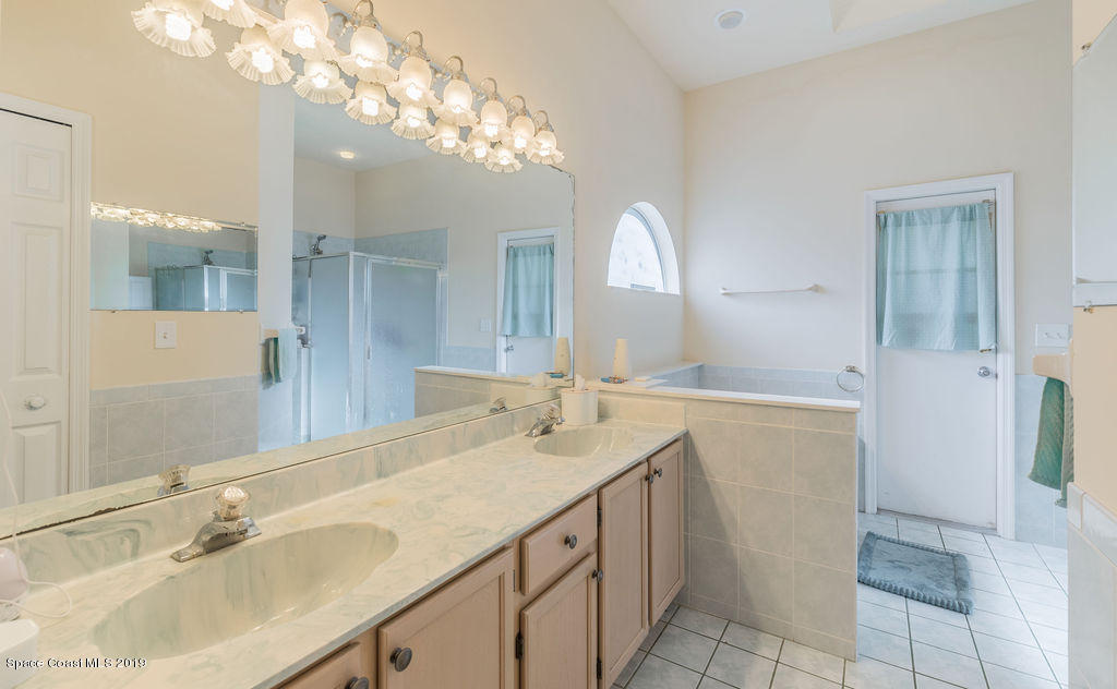 501 Ulm Road Northwest Palm Bay, FL 32907 - Photo 20 of 32 Master bath