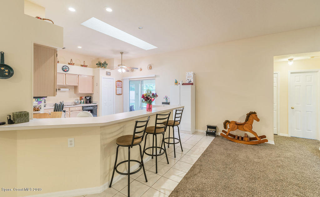 501 Ulm Road Northwest Palm Bay, FL 32907 - Photo 7 of 32 Breakfast bar