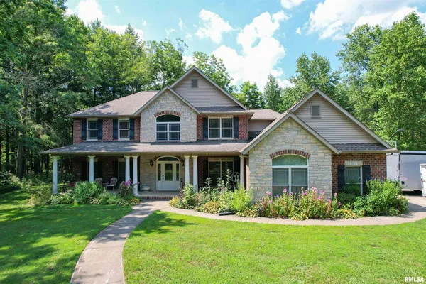 $700,000 | 4331 County Road 1225 East, Salem, IL 62881