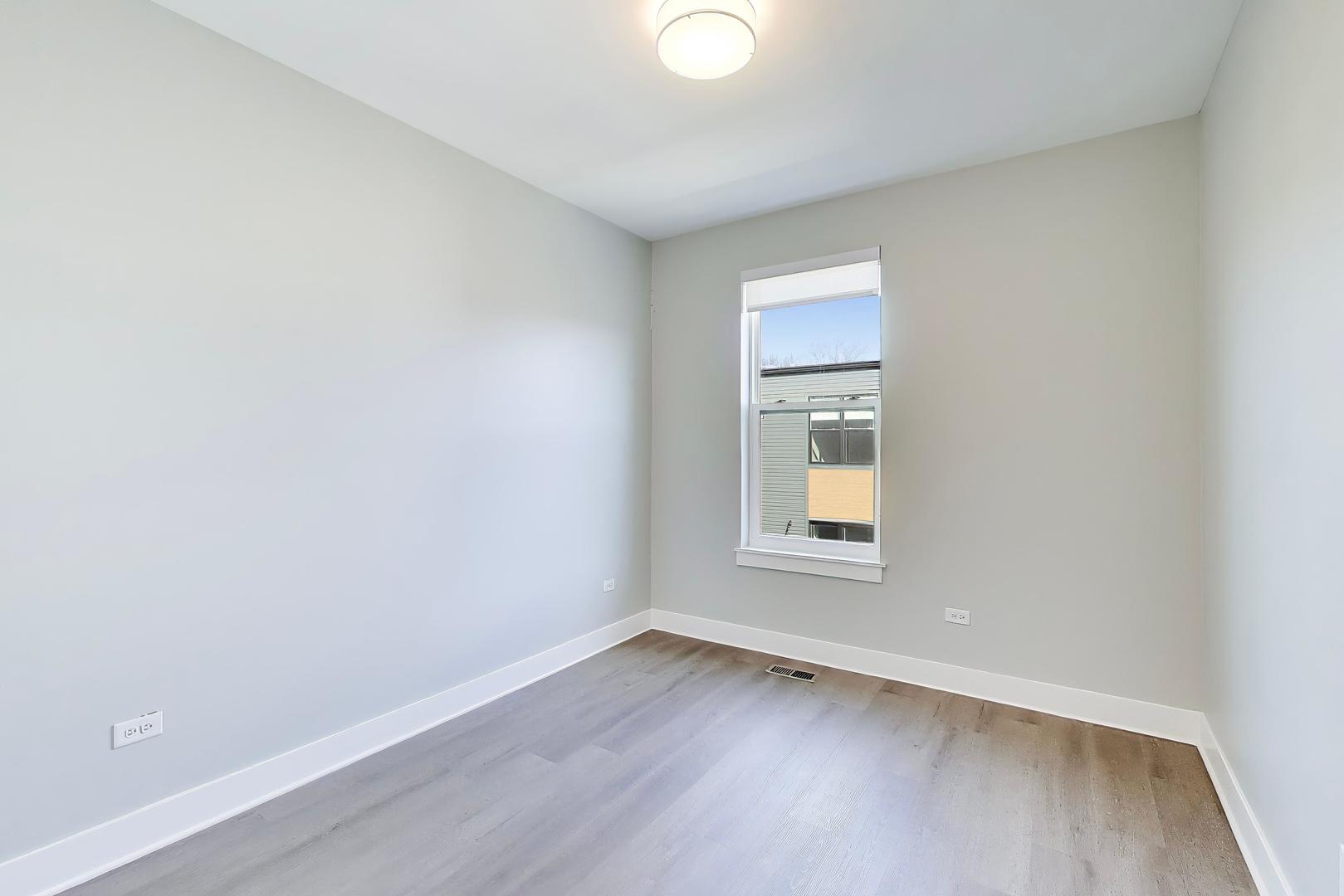 5424 Old Orchard Road Skokie, IL 60077 - Photo 15 of 41