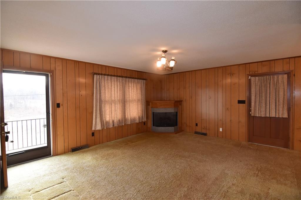 737 Lee Road Thomasville, NC 27360 - Photo 5 of 20