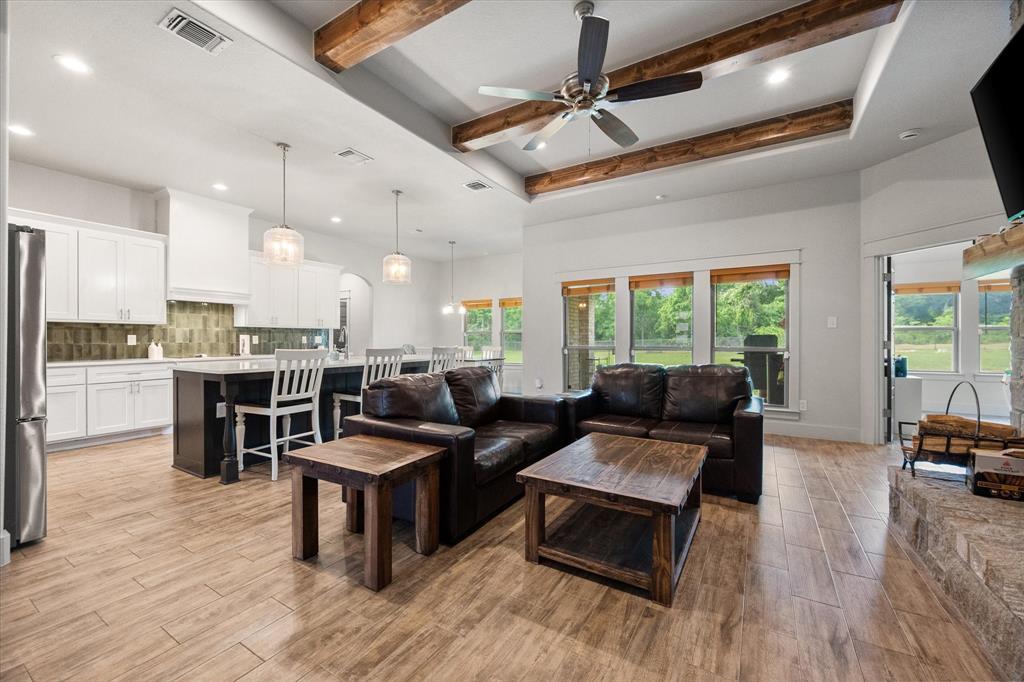 1052 Kessler Road Weatherford, TX 76087 - Photo 14 of 40