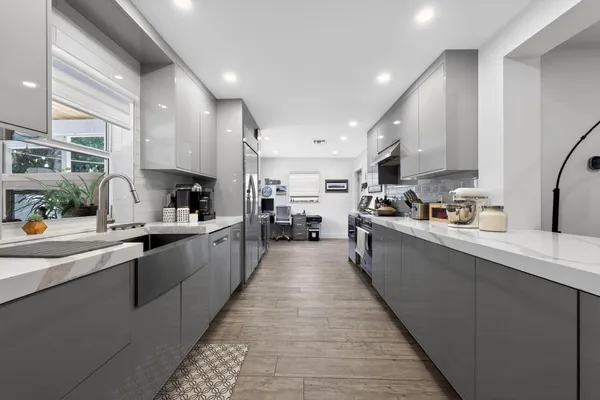 $5,500 | 976 Southwest 11th Street, Boca Raton, FL 33486