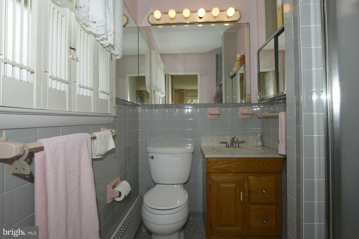 918 Rambling Drive Baltimore, MD 21228 - Photo 15 of 25 Bath Master