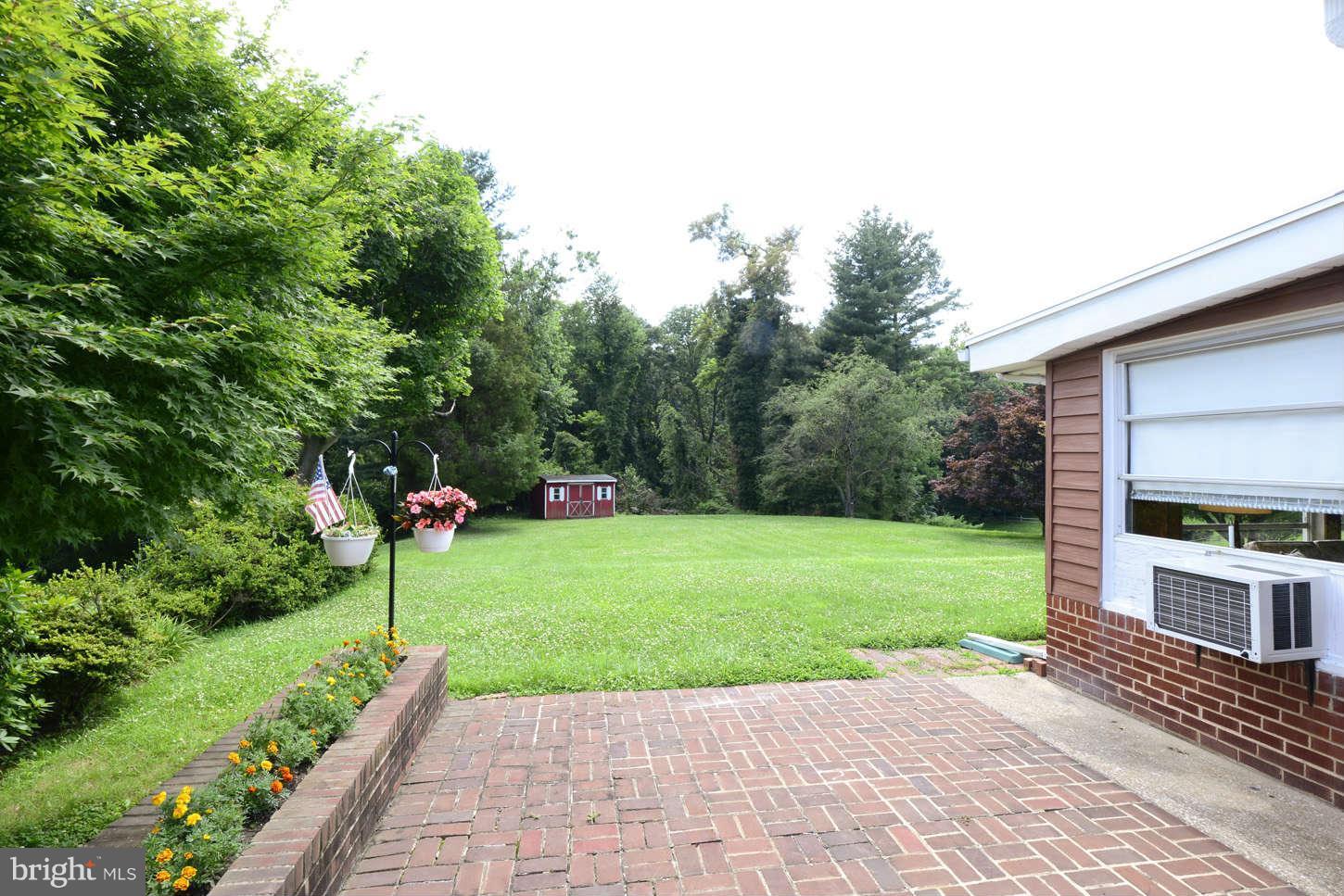 918 Rambling Drive Baltimore, MD 21228 - Photo 21 of 25 Exterior General