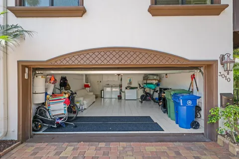 $1,450,000 | 3010 Northeast 49th Street, Unit 7, Fort Lauderdale, FL 33308
