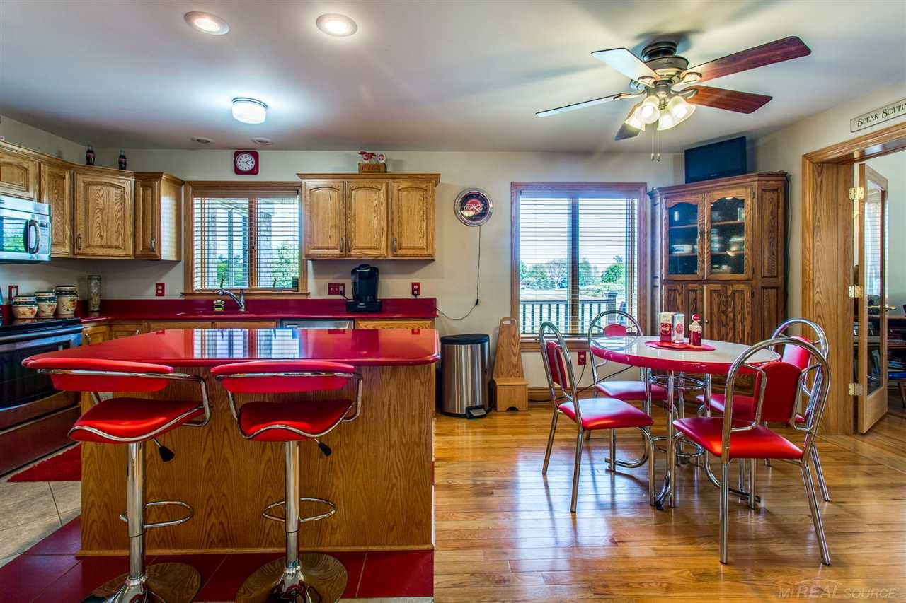 4805 North Lakeshore Road Deckerville, MI 48427 - Photo 23 of 50 31356262-23.JPG
