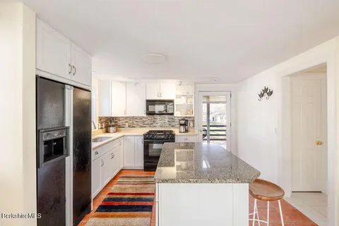$895,000 | 11 Prospect Street, Great Barrington, MA 01230