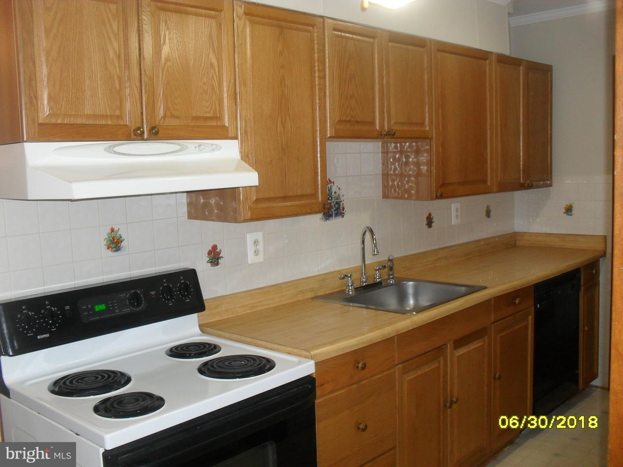 1018 Nicodemus Road Reisterstown, MD 21136 - Photo 15 of 28 Kitchen
