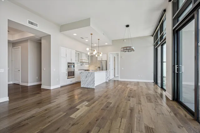 $8,475 | 9757 Katy Freeway, Unit 2604, Houston, TX 77024