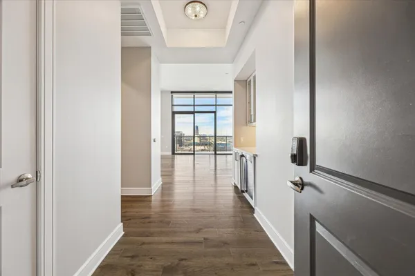 $7,985 | 9757 Katy Freeway, Unit 2604, Houston, TX 77024