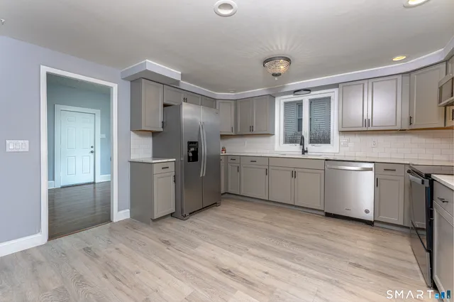 $339,999 | 87 Melrose Avenue, Waterbury, CT 06705