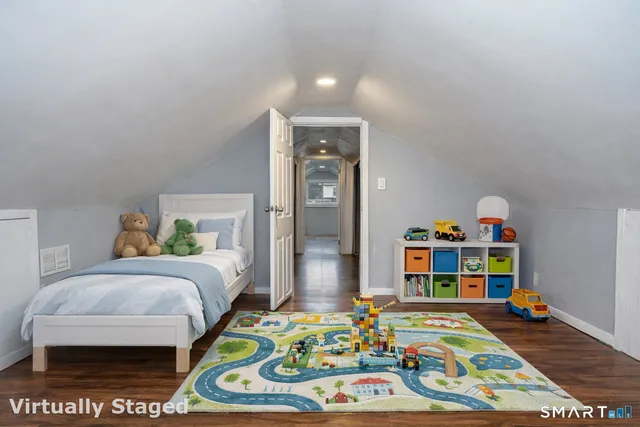 $329,999 | 87 Melrose Avenue, Waterbury, CT 06705