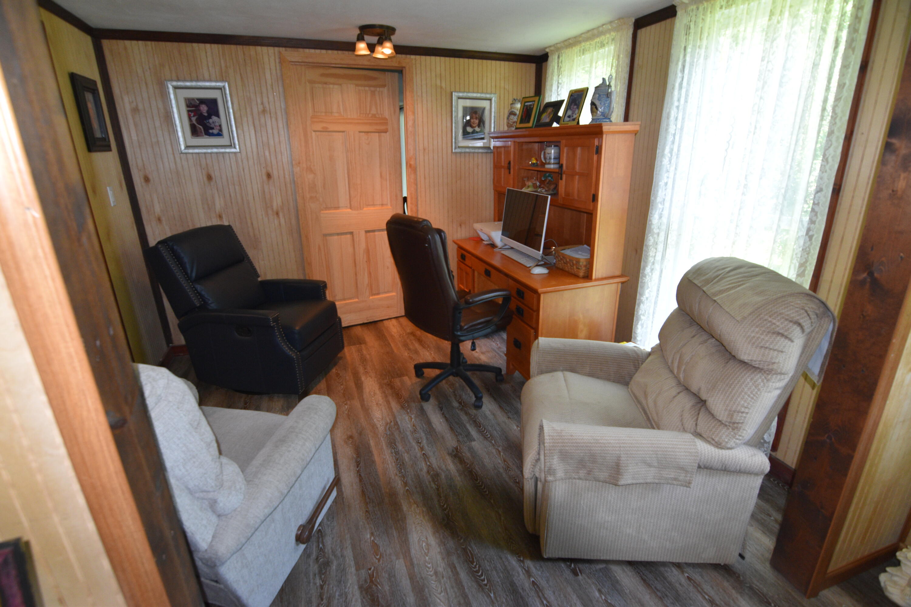 326 Rogers Road Covington, VA 24426 - Photo 12 of 30 Office