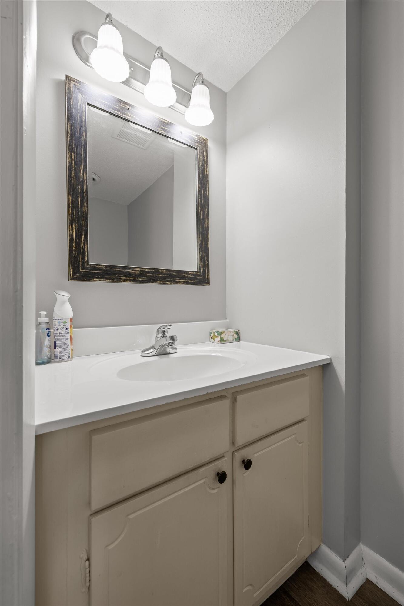 918 South Crest Road Chattanooga, TN 37412 - Photo 8 of 51 12-918 S Crest Rd-16