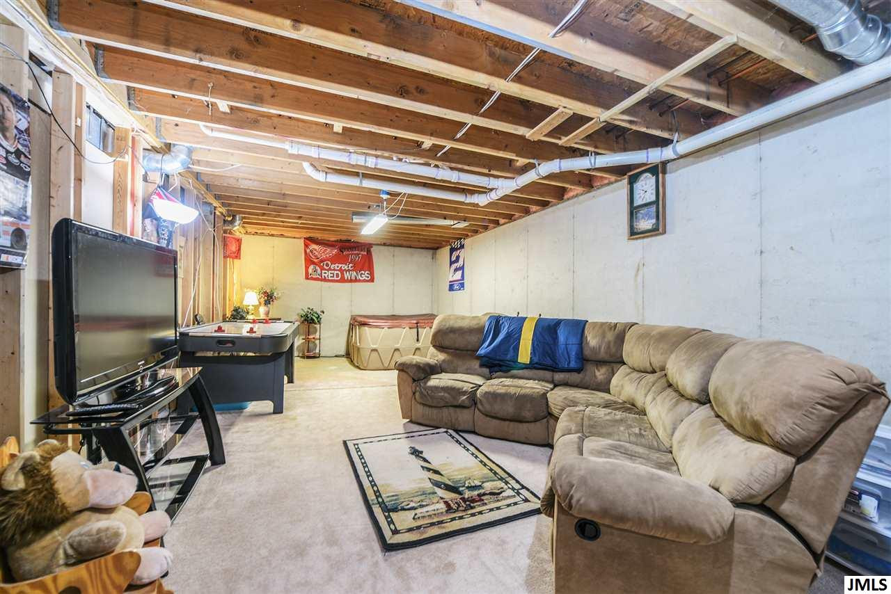 3635 Seymour Road Jackson, MI 49201 - Photo 24 of 31 Photo 24