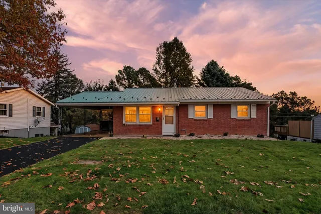 $278,900 | 306 Cottage Street, Waynesboro, PA 17268