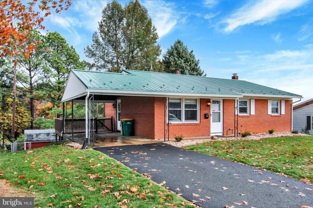 $278,900 | 306 Cottage Street, Waynesboro, PA 17268