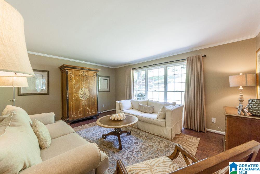 3731 Forest Run Road Birmingham, AL 35223 - Photo 4 of 41