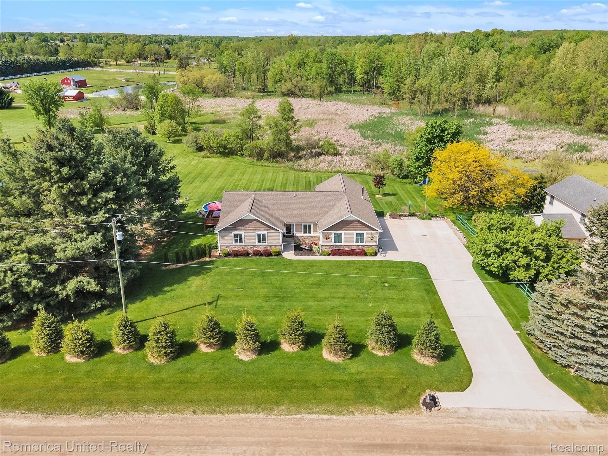 3158 West Marr Road Howell, MI 48855 - Photo 66 of 74 87-3158-W-Marr-Rd-WindowStill-Real-Estate-Photography-87.jpg