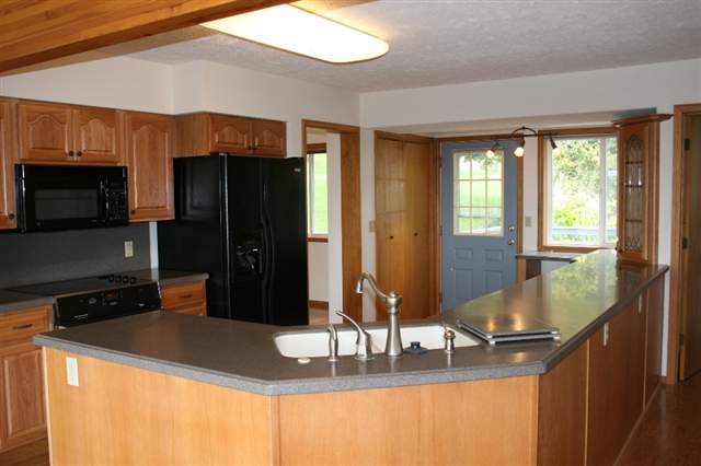 6415 South Dearborn Road Spokane, WA 99223 - Photo 4 of 9
