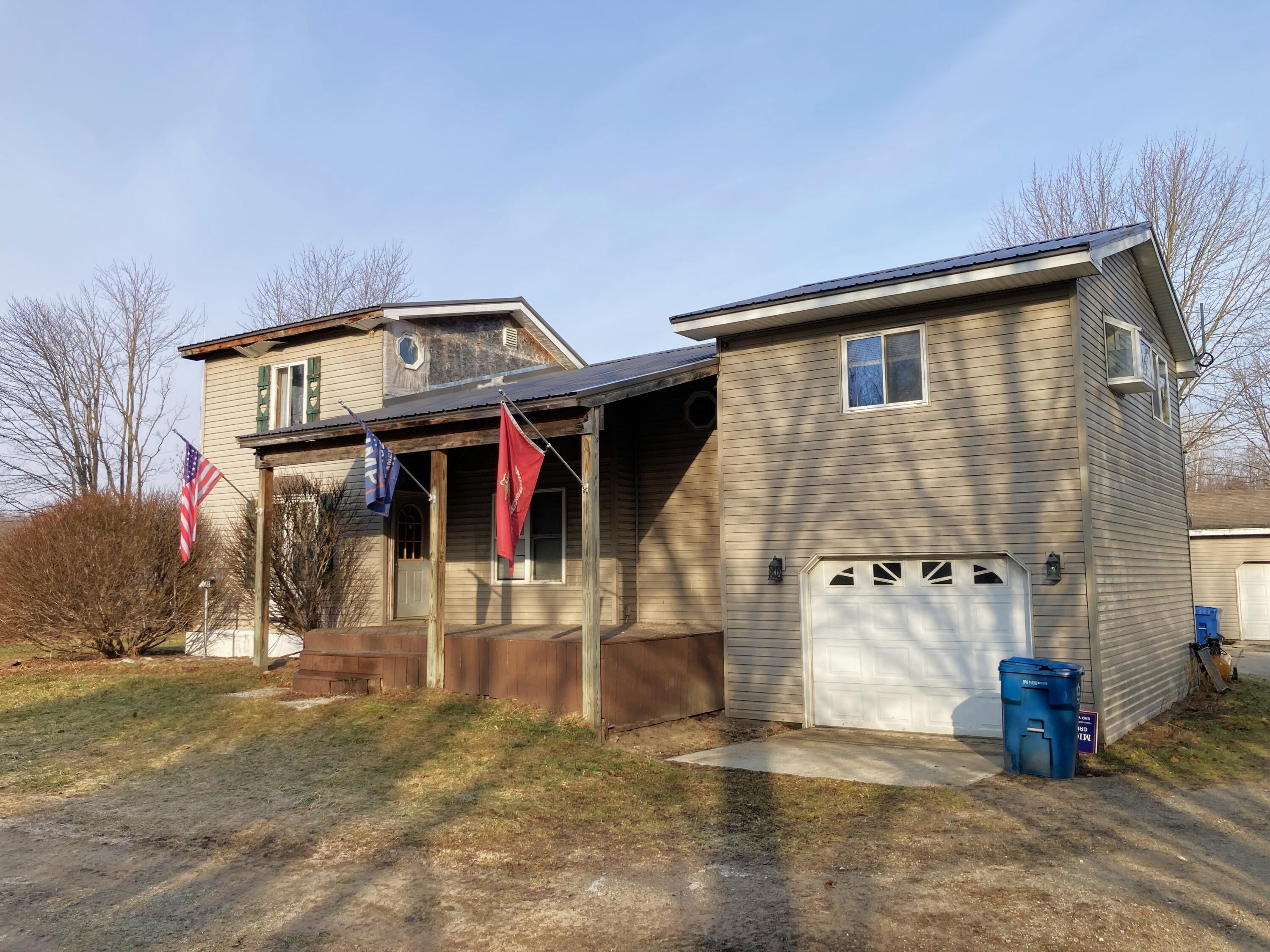 4106 West Kent Road St. Louis, MI 48880 - Photo 4 of 25 Front