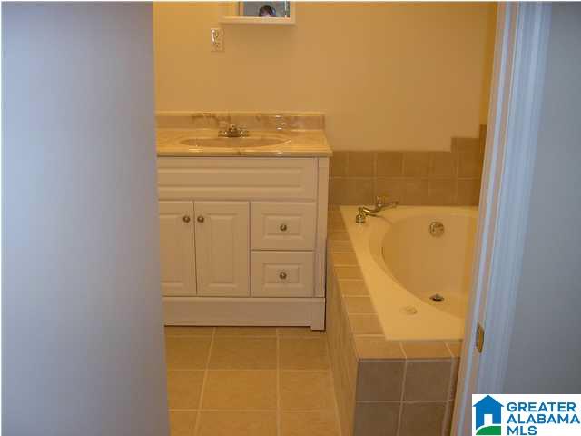 1816 Lane Drive Leeds, AL 35094 - Photo 4 of 9