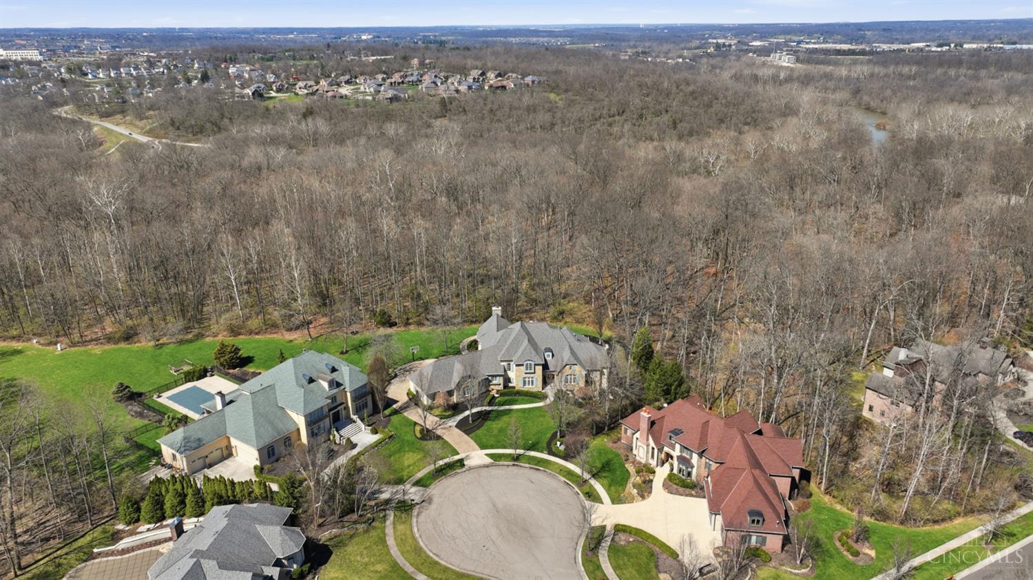 1054 Observatory Point Maineville, OH 45039 - Photo 68 of 82