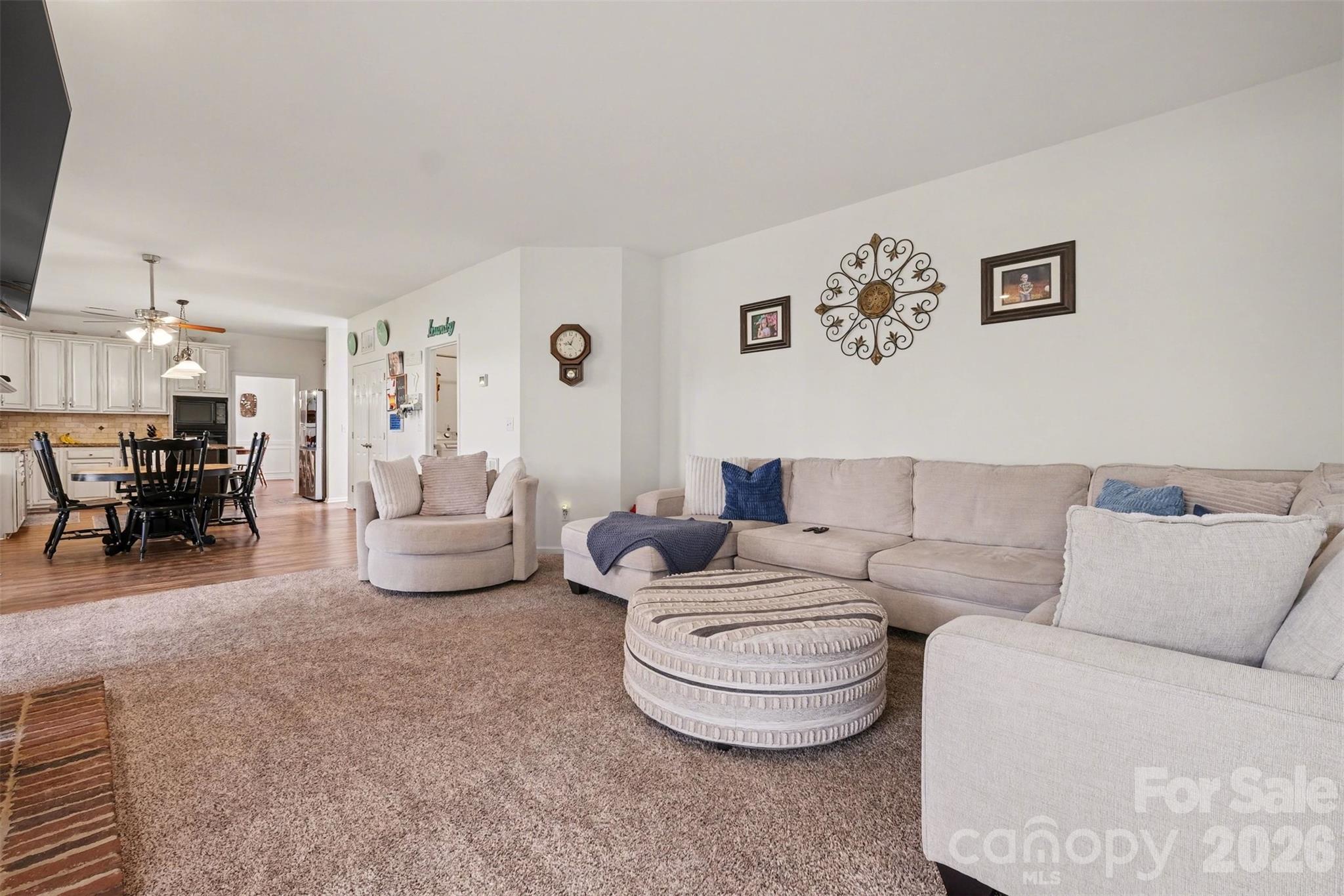 523 Whitehead Court Fort Mill, SC 29708 - Photo 9 of 48 a living room with furniture and a table