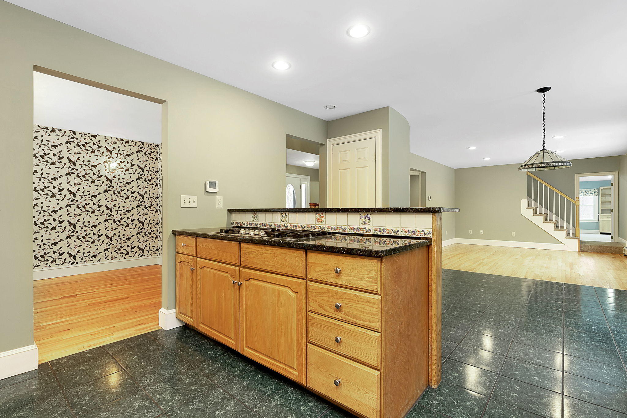 1148 State Road Eliot, ME 03903 - Photo 12 of 59 18cKitchen