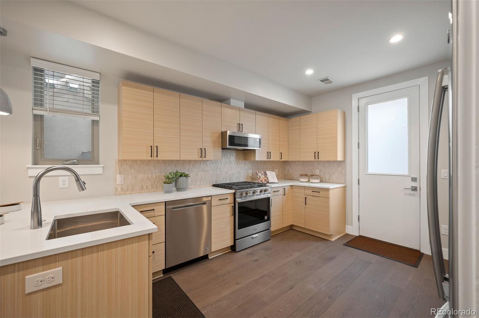 409 Harrison Street, Unit 2 Denver, CO 80206 - Photo 10 of 29