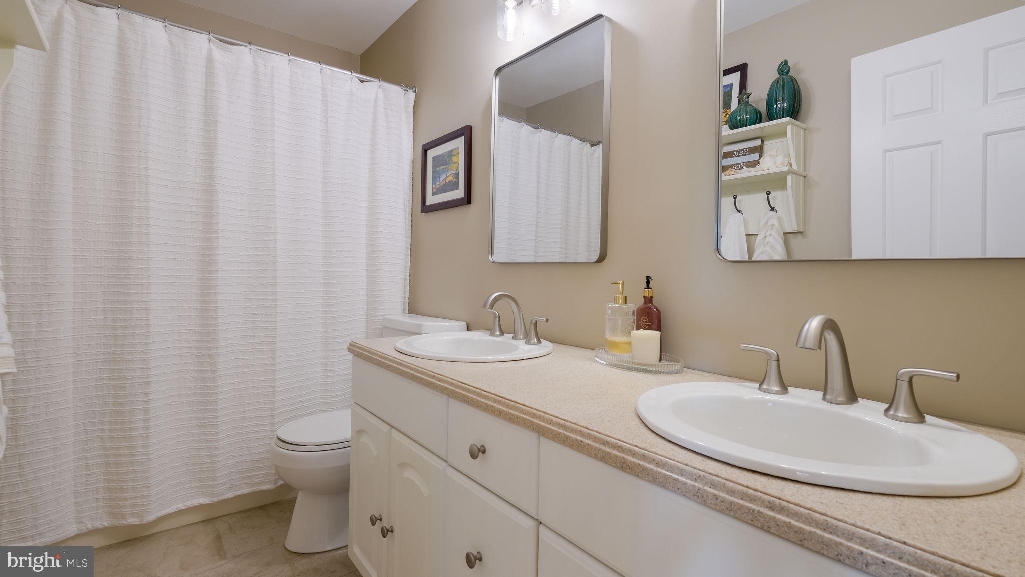 4805 Cheshire Road Doylestown, PA 18902 - Photo 47 of 89 Hall Bathroom