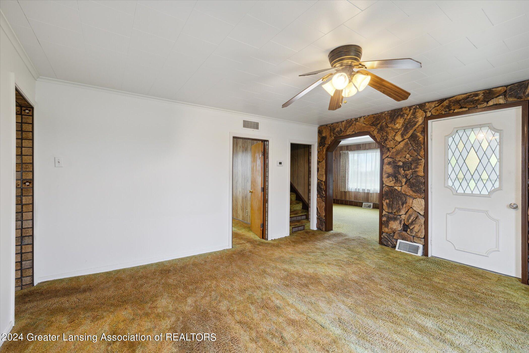 1701 West Wilkinson Road Owosso, MI 48867 - Photo 13 of 38 09-1701-W-Wilkinson-Rd-Owosso-MI-48867-W