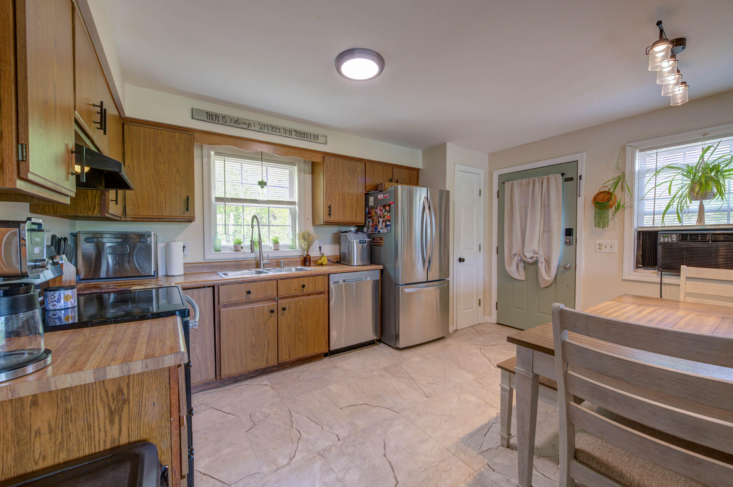 35 Windsor Road Chelsea, ME 04330 - Photo 7 of 36 pic-9