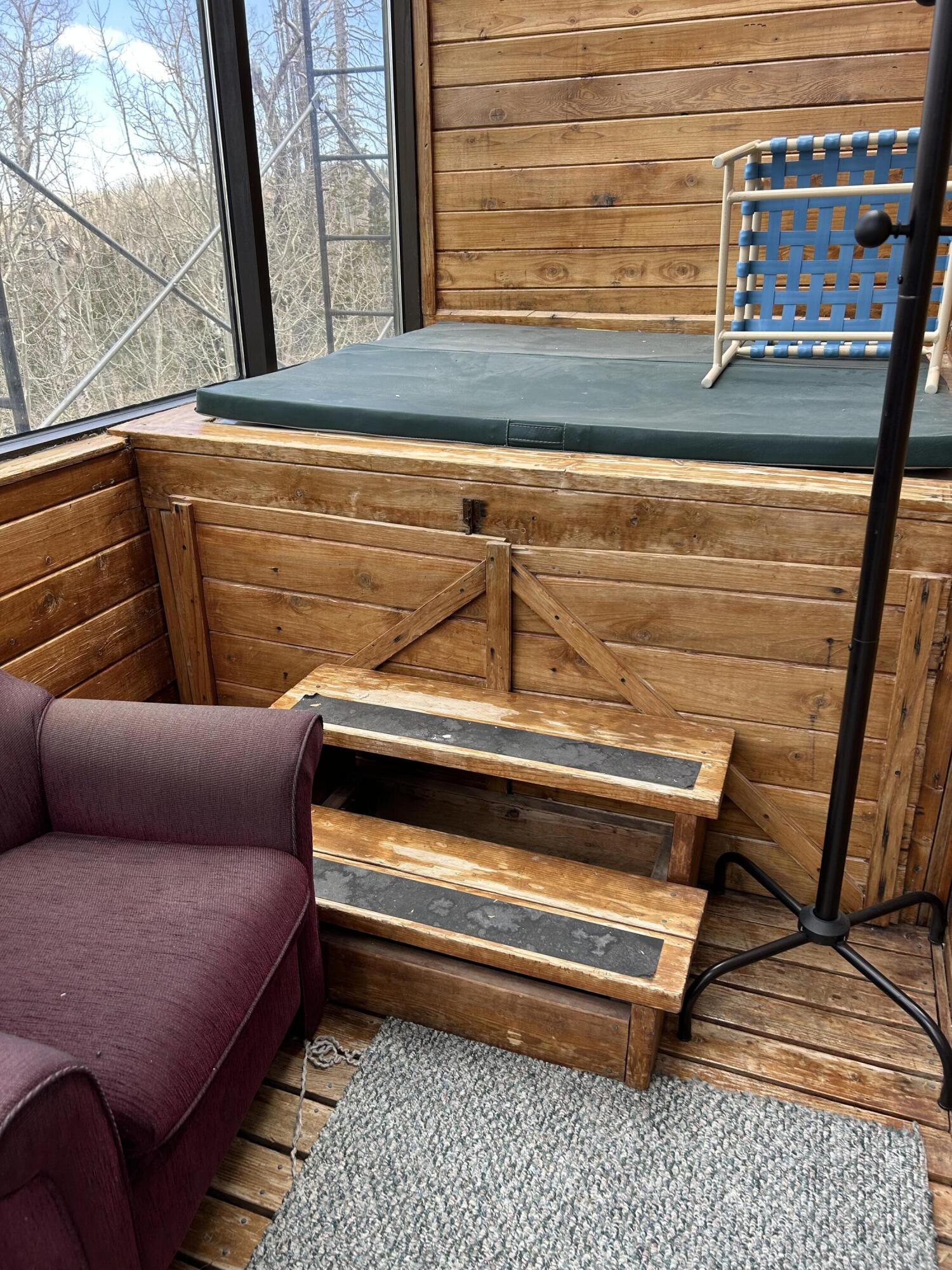 150 Ridgeview Street, Unit 241 Brian Head, UT 84719 - Photo 16 of 30 Enclosed Balcony