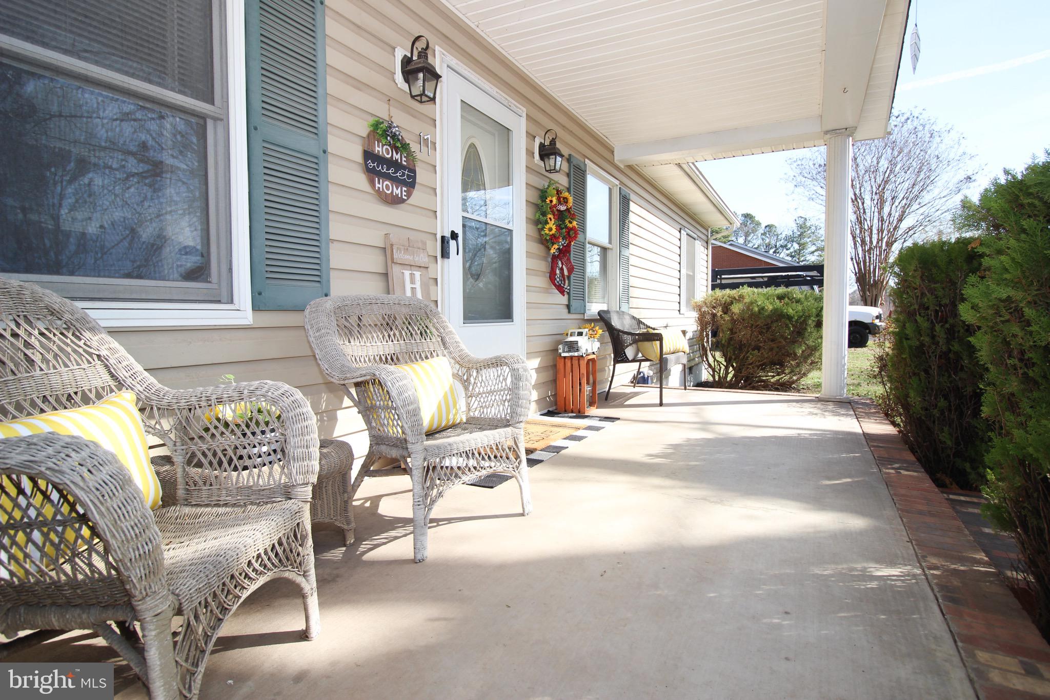 17 Azure Drive Colonial Beach, VA 22443 - Photo 6 of 37