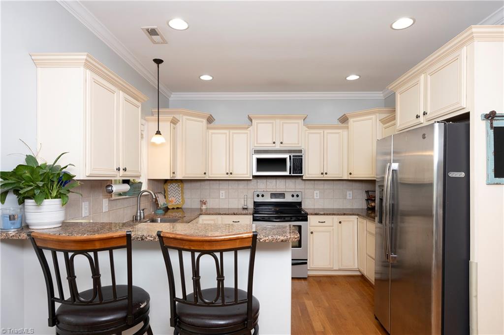 8478 Circle Drive Rural Hall, NC 27045 - Photo 8 of 34 Gallery Image 8