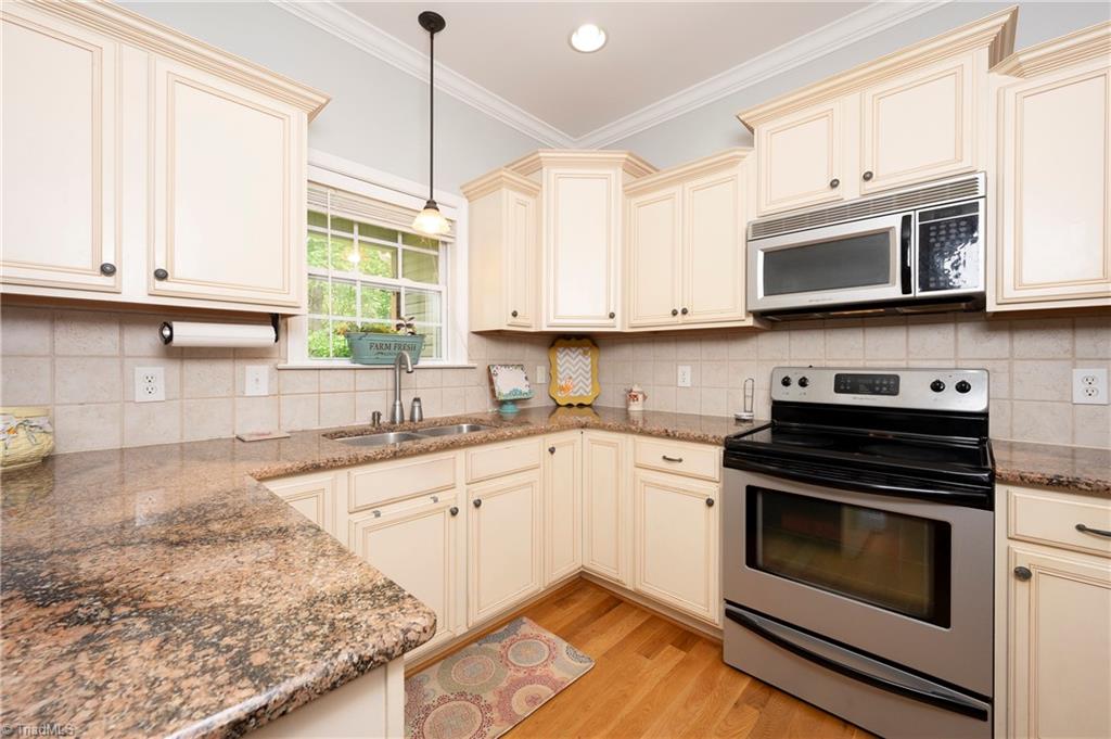 8478 Circle Drive Rural Hall, NC 27045 - Photo 9 of 34 Gallery Image 9