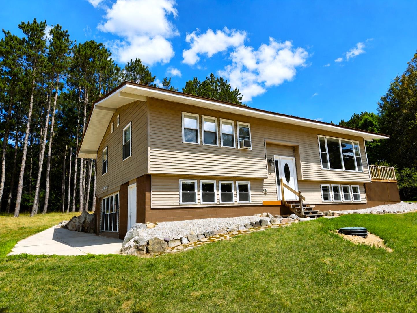17685 Meceola Road Hersey, MI 49639 - Photo 1 of 46 Gallery Image 1