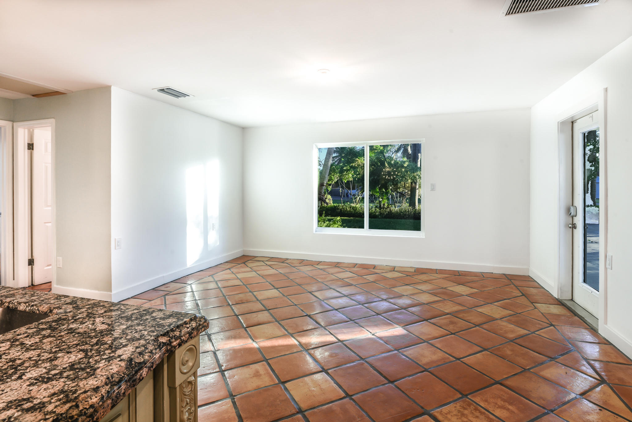 2593 Honey Road North Palm Beach, FL 33403 - Photo 5 of 30 Dng Rm