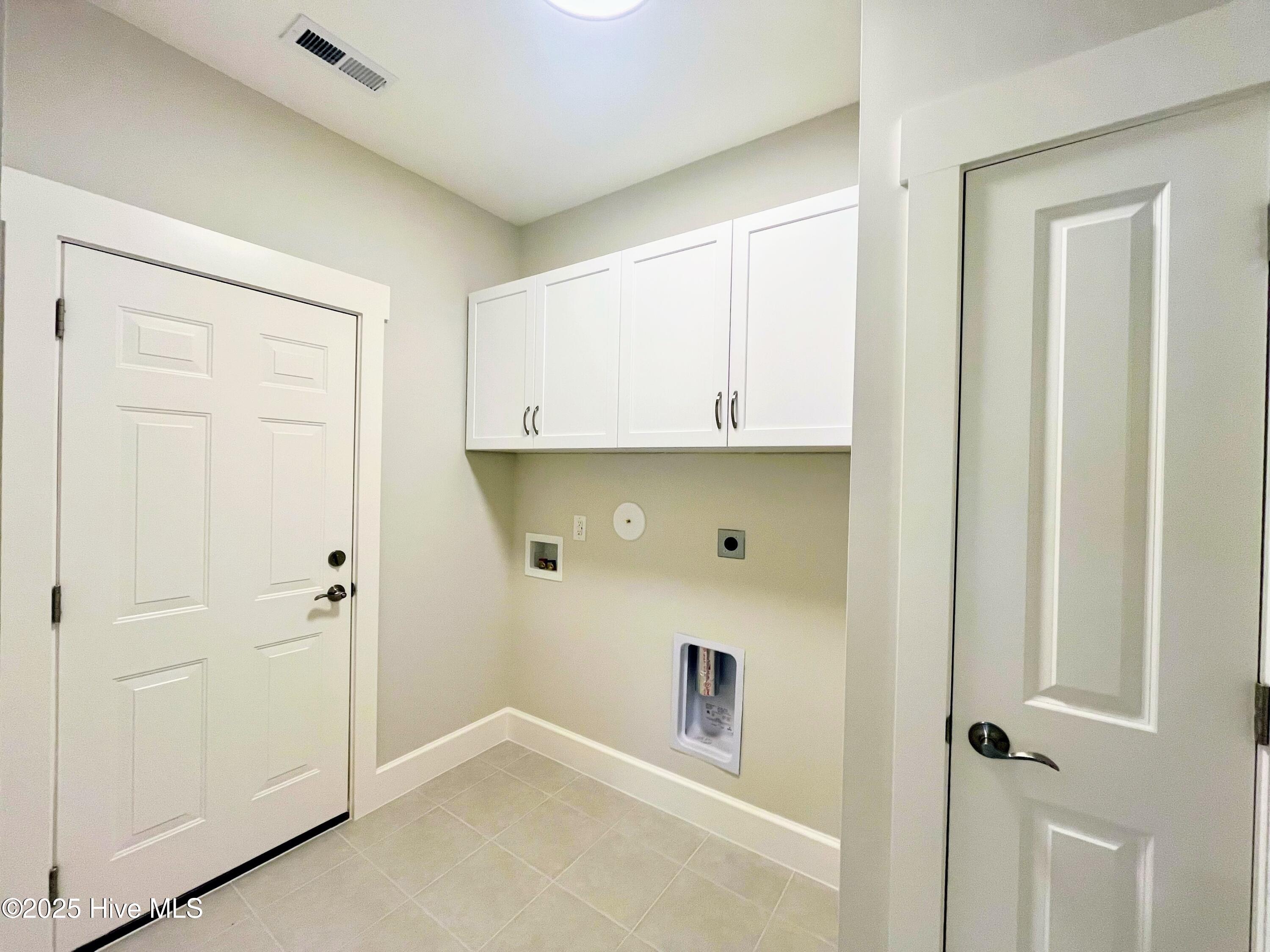 9002 Ocean Harbour Golf Club Road Southwest Calabash, NC 28467 - Photo 11 of 12 Laundry room