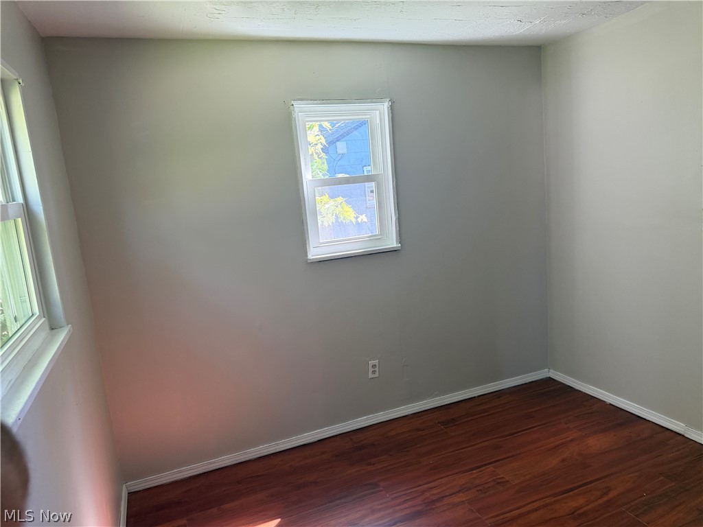 19003 Firwood Road Cleveland, OH 44110 - Photo 10 of 20